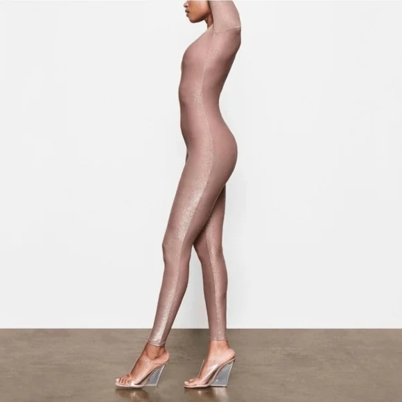 SKIMS Shimmer Catsuit Jumpsuit Umber Womens XL NWT - Picture 4 of 14